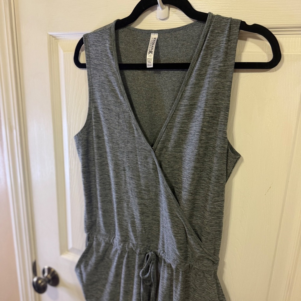 Kyodan Outdoor Womens Sleeveless Heather Grey Wrap Neck Jogger Jumpsuit Size P/S - Picture 5 of 13